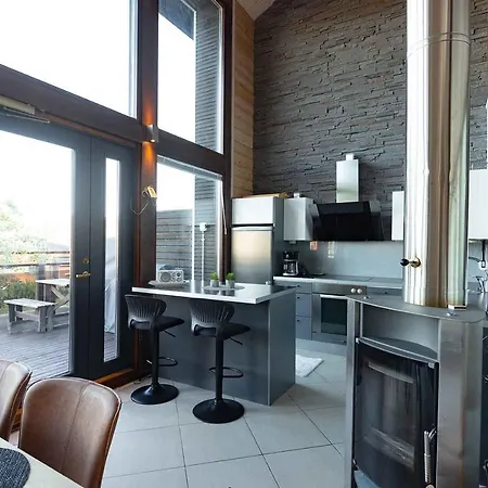 Halla 2 - 8 Henkiloelle, Himosykkoesen Alue, 76m²+36m² Ferienhaus