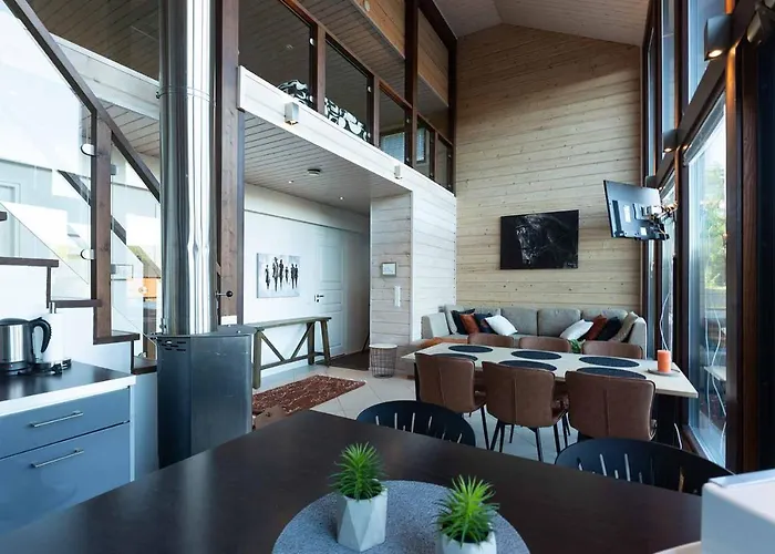 Halla 2 - 8 Henkiloelle, Himosykkoesen Alue, 76m²+36m² *