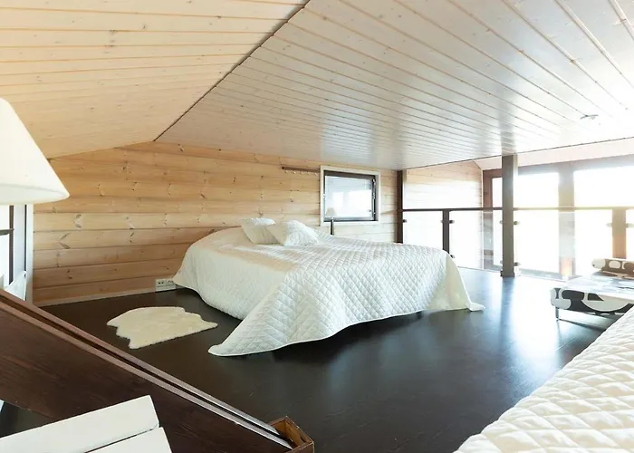 Halla 2 - 8 Henkiloelle, Himosykkoesen Alue, 76m²+36m² *